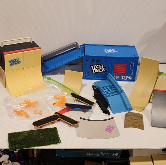 Tech Deck Container and Ramp Set - Picture 2 of 16
